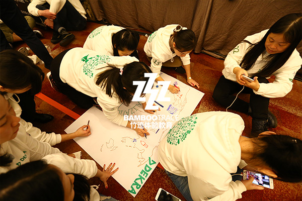 企業(yè)年會德凱德認(rèn)證活動現(xiàn)場